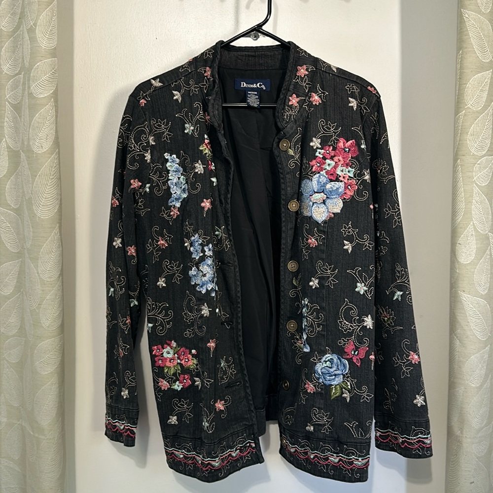 Denim&Co Embroidered Jacket Size Medium